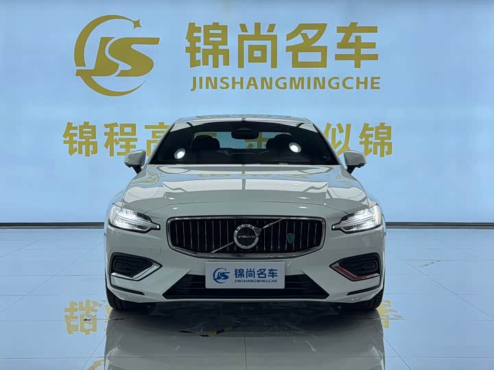 Volvo S60 2025 2025款 B4 智远豪华版