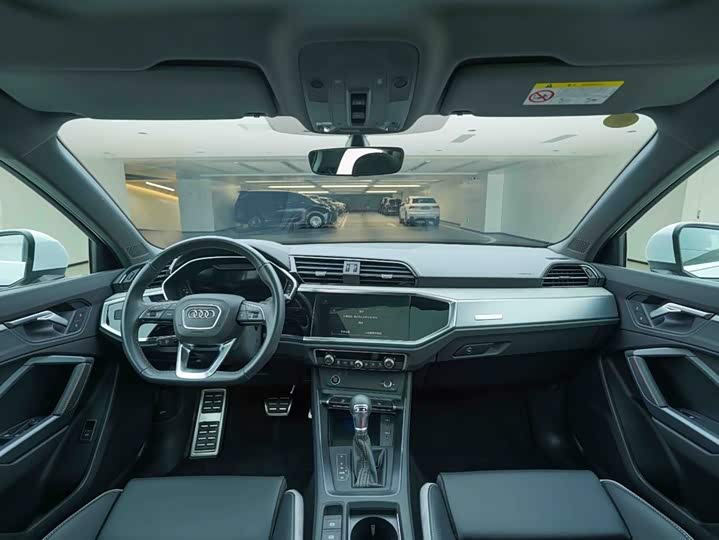 Audi Q3 2024 2024款 35 TFSI 时尚动感型
