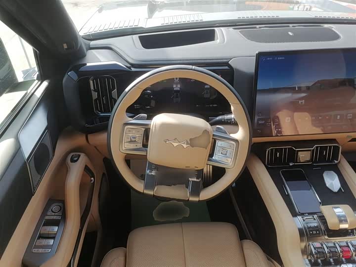 BYD FangChengBao Leopard 8 2025 2025款 智勇旗舰版 6座