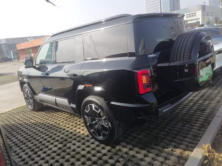 BYD FangChengBao Leopard 8 2025 2025款 智勇旗舰版 6座