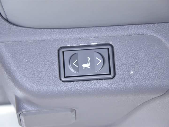 Toyota Granvia 2024 2024款 2.5L混动 舒适版