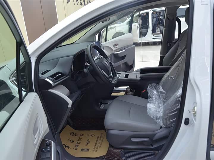 Toyota Granvia 2024 2024款 2.5L混动 舒适版