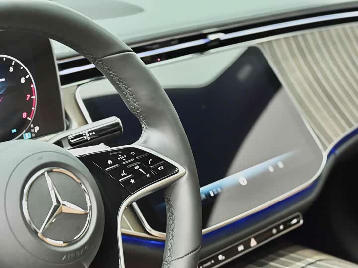 Mercedes-Benz E-Class 2025 2025款 E 300 L 时尚型