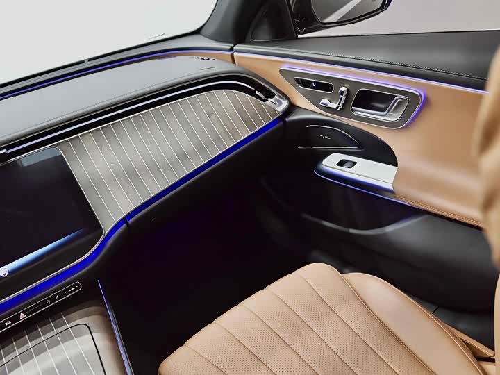 Mercedes-Benz E-Class 2025 2025款 E 300 L 时尚型