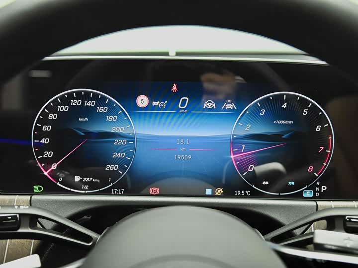 Mercedes-Benz E-Class 2025 2025款 E 300 L 时尚型