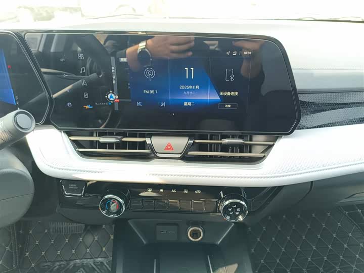 Chevrolet Monza 2024 2024款 1.5L 双离合悦享版