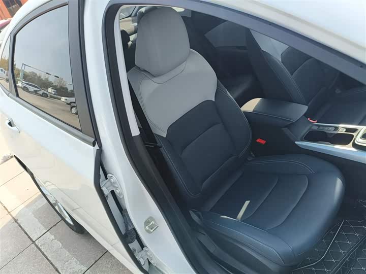 Chevrolet Monza 2024 2024款 1.5L 双离合悦享版