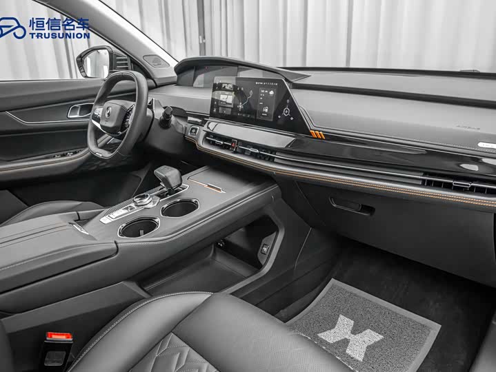 Changan UNI-K Hybrid 2022 2022款 蓝鲸iDD 130km 1.5T 尊贵型