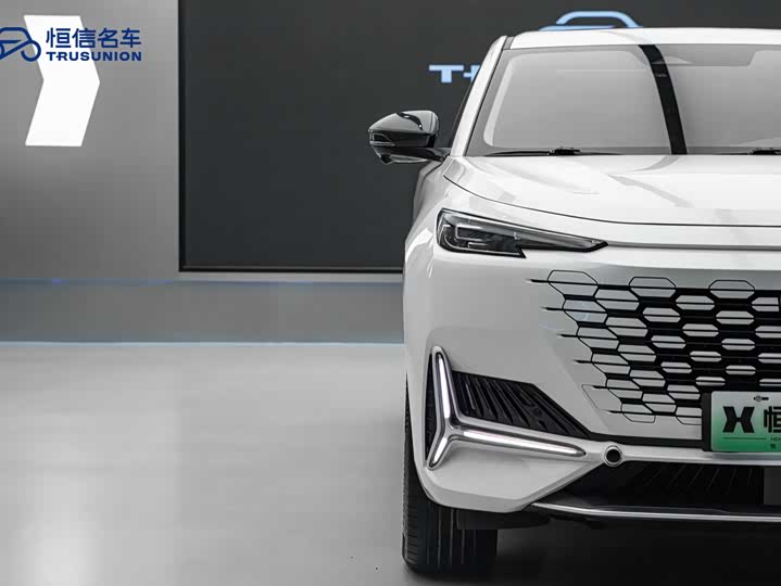 Changan UNI-K Hybrid 2022 2022款 蓝鲸iDD 130km 1.5T 尊贵型
