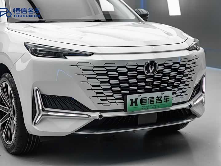 Changan UNI-K Hybrid 2022 2022款 蓝鲸iDD 130km 1.5T 尊贵型