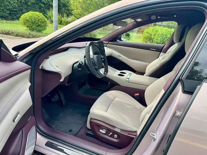 Xiaomi YU7 2025 2025款 超长续航高性能四驱Max版