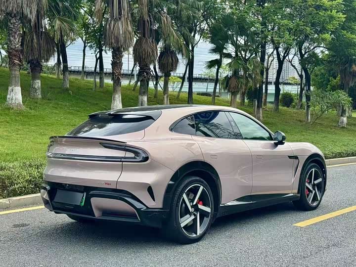 Xiaomi YU7 2025 2025款 超长续航高性能四驱Max版