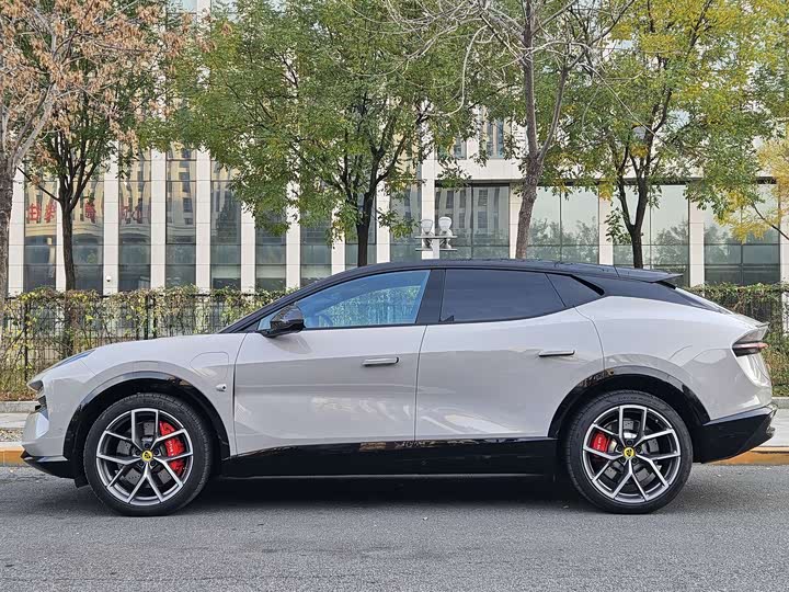 Lotus Eletre 2023 2023款 ELETRE S+