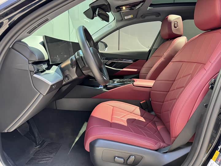 BMW i5 2024 2024款 eDrive 35L M运动套装