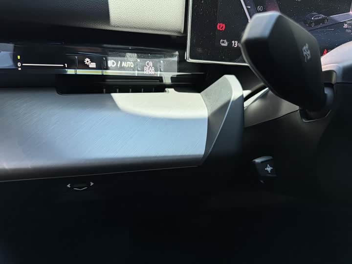 BMW i5 2024 2024款 eDrive 35L M运动套装