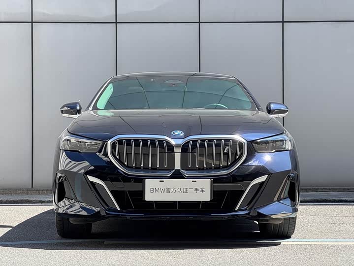 BMW i5 2024 2024款 eDrive 35L M运动套装