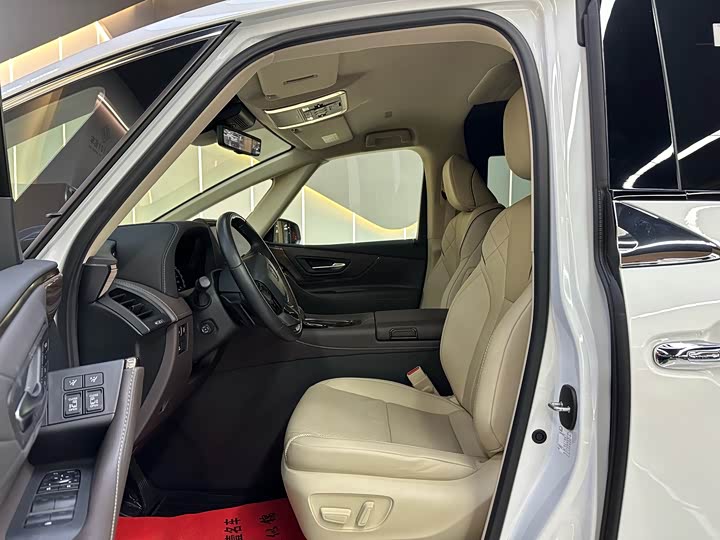 Toyota Vellfire 2024 2024款 皇冠 双擎 2.5L 至尊行政版