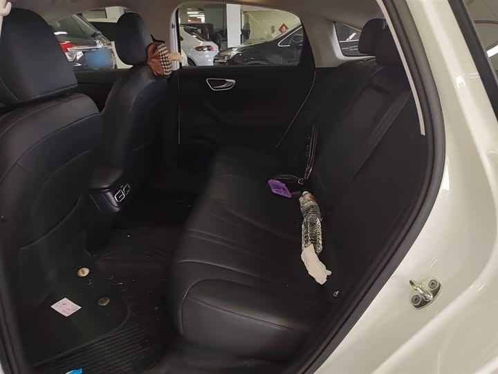 Roewe D7 2025 2025款 DMH 125km 世界冠军版