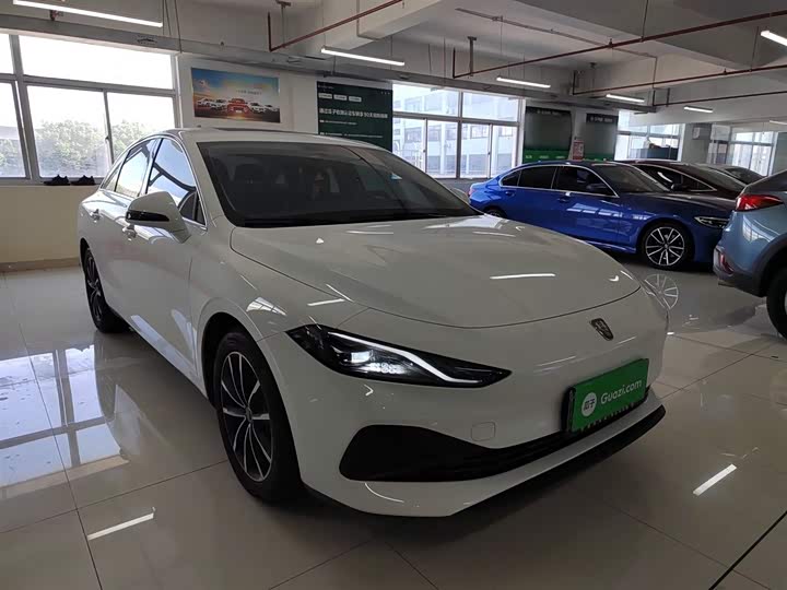 Roewe D7 2025 2025款 DMH 125km 世界冠军版