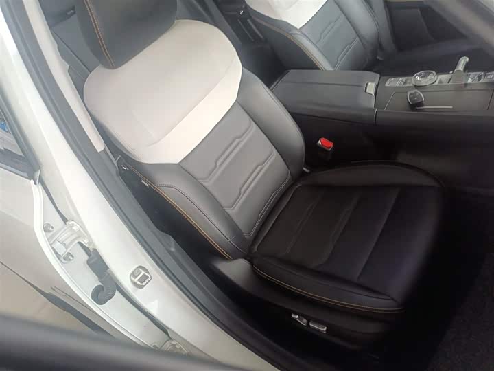 BAIC Beijing BJ30 2024 2024款 1.5T 魔核电驱进阶版