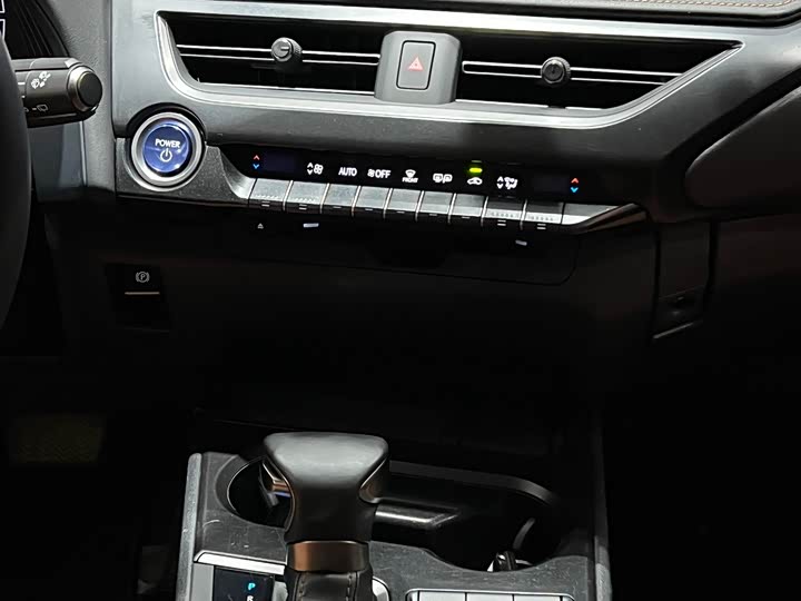 Lexus UX 2020 2020款 260h 探·酷版 国V