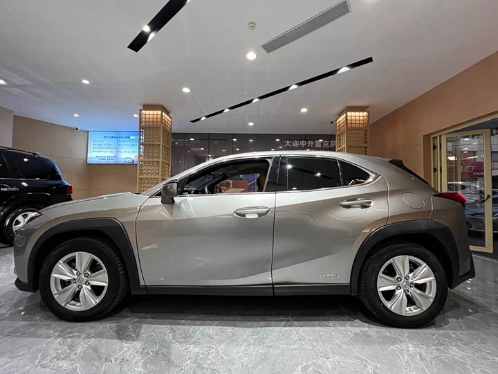 Lexus UX 2020 2020款 260h 探·酷版 国V