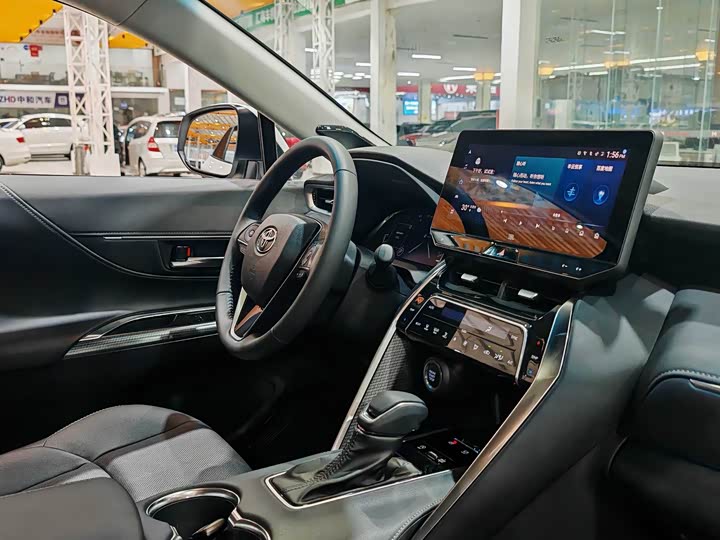 Toyota Venza 2023 2023款 2.0L CVT两驱尊贵版