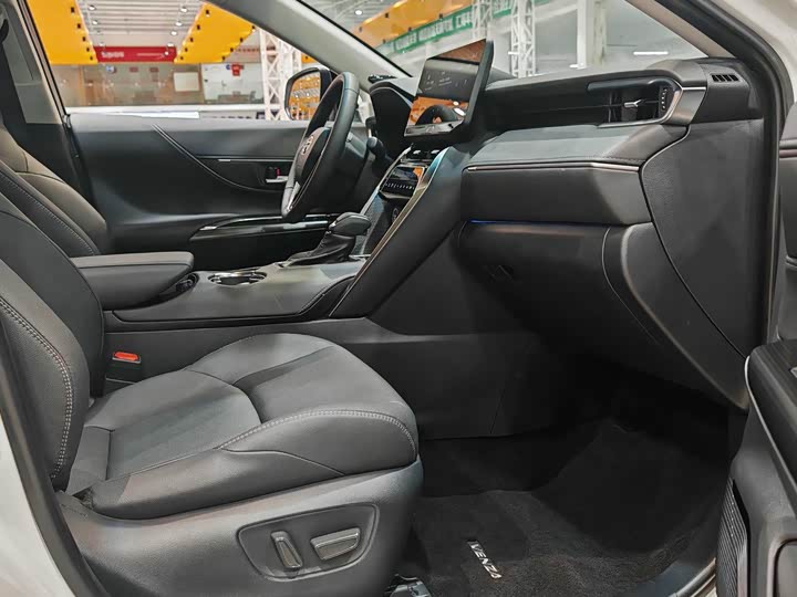 Toyota Venza 2023 2023款 2.0L CVT两驱尊贵版
