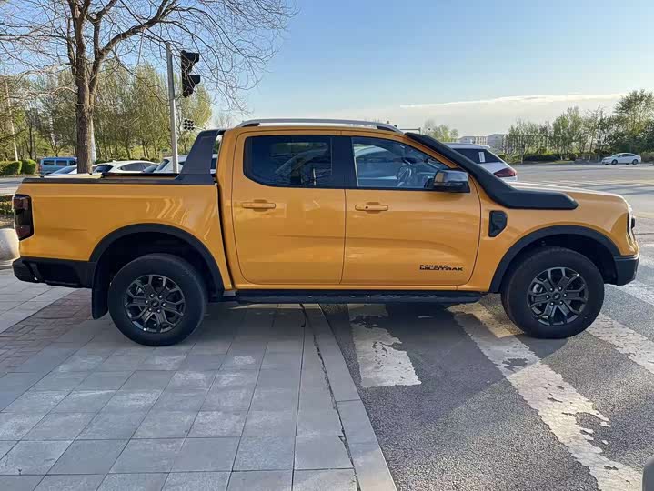 Ford Ranger 2023 2023款 野地四驱自动版 汽油