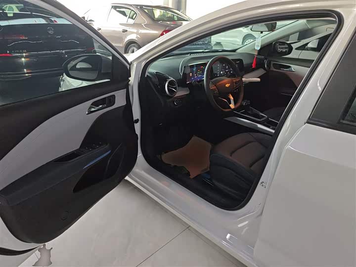 Chevrolet Monza 2024 2024款 1.5L 双离合悦享版