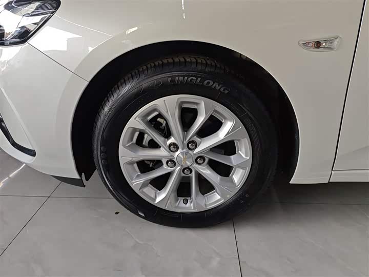 Chevrolet Monza 2024 2024款 1.5L 双离合悦享版