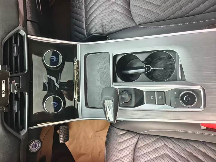 Exeed TXL 2023 2023款 400T 两驱星尊版