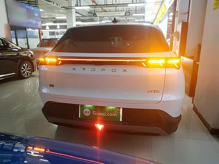 BAIC Arcfox Alpha T5 2025 2025款 520 PRO