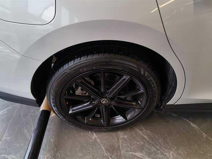 Changan UNI-V Hybrid 2023 2023款 智电iDD 1.5T 113km智趣型