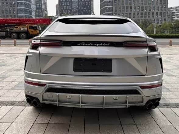 2023 Lamborghini Urus