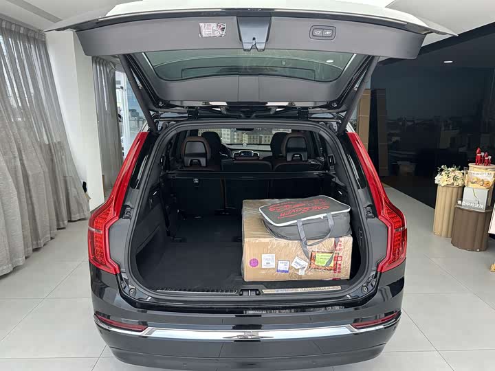 Volvo XC90 Hybrid 2024 2024款 T8 智尊豪华版 7座