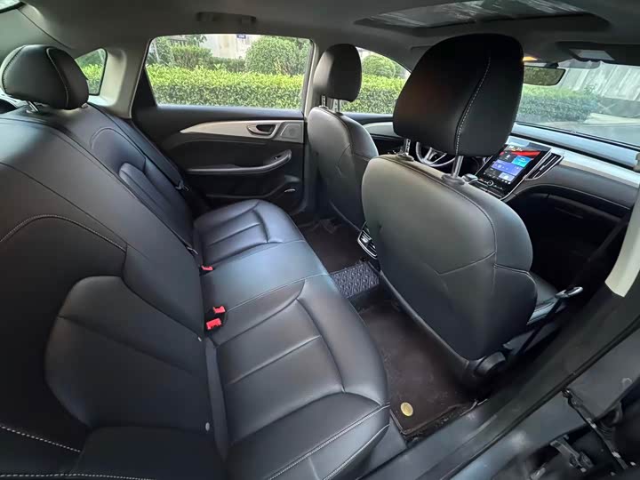 Roewe i6 Max EV 2021 2021款 1.5T PHEV网约豪华版