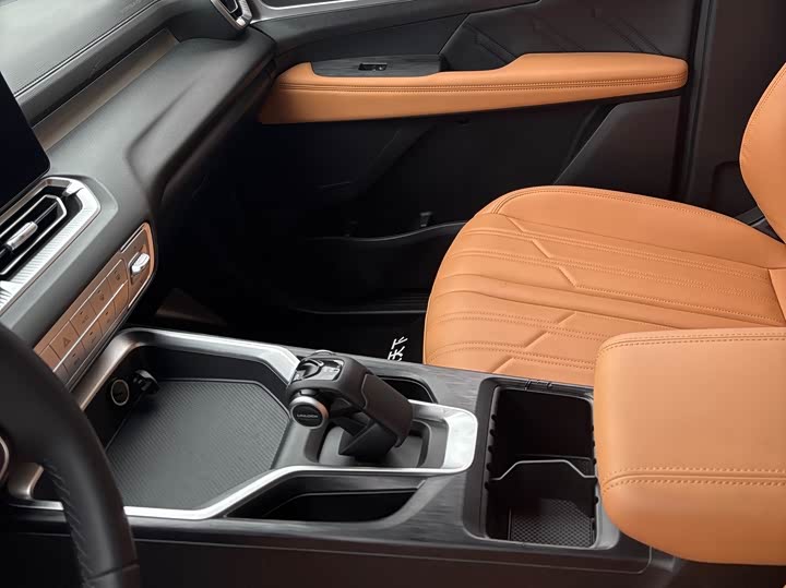 Haval H5 2023 2023款 2.0T自动两驱领英 汽油