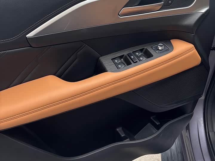 Haval H5 2023 2023款 2.0T自动两驱领英 汽油