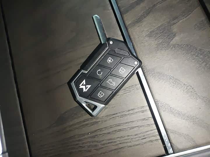 Dongfeng Mengshi M-Hero 917 2023 2023款 增程基础版