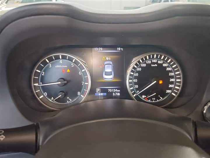 Infiniti Q50L 2021 2021款 2.0T 舒适版