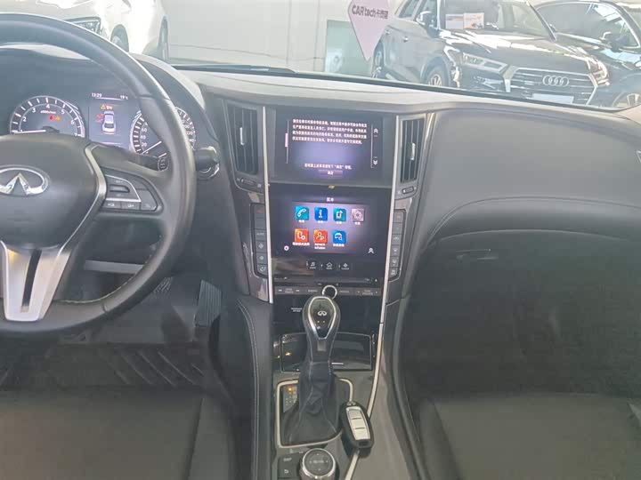 Infiniti Q50L 2021 2021款 2.0T 舒适版