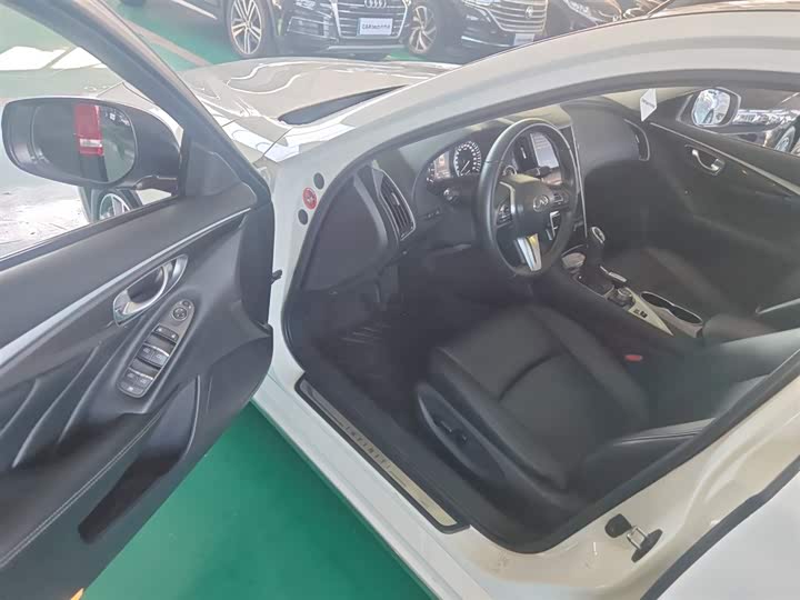 Infiniti Q50L 2021 2021款 2.0T 舒适版