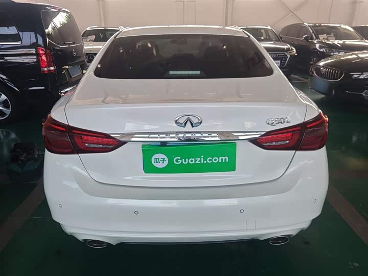 Infiniti Q50L 2021 2021款 2.0T 舒适版