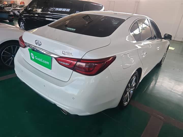 Infiniti Q50L 2021 2021款 2.0T 舒适版