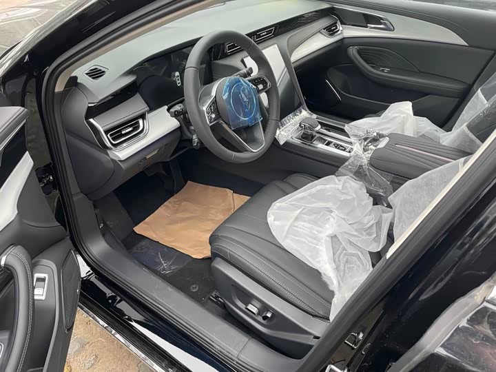 Hongqi H5 2025 2025款 2.0T 自动旗畅版