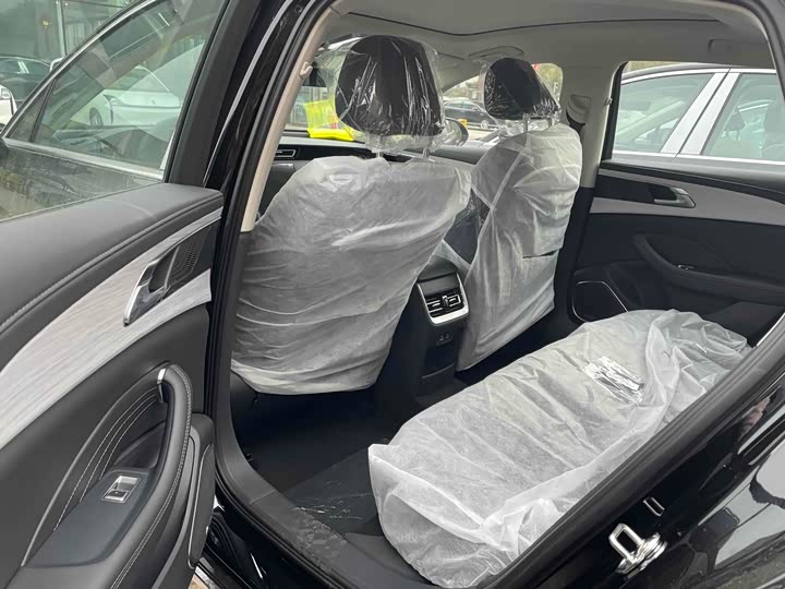 Hongqi H5 2025 2025款 2.0T 自动旗畅版