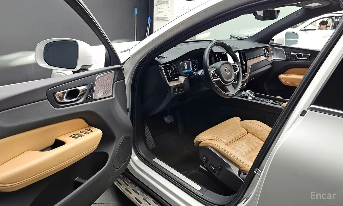 Volvo XC60 2017 B5 Inscription