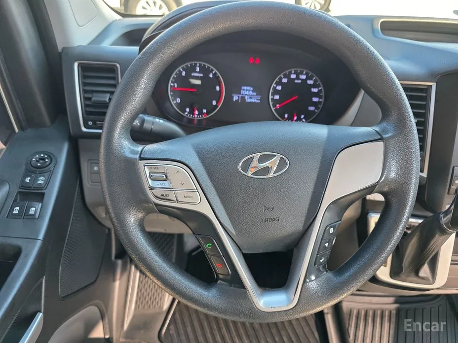 Hyundai Solati 2015 15-seater