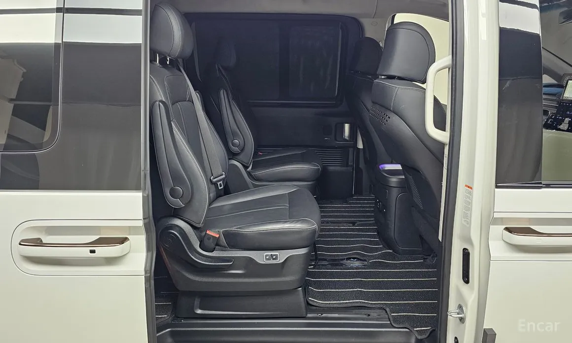 Hyundai Staria 2021 HEV 1.6 Lounge 9-Seater